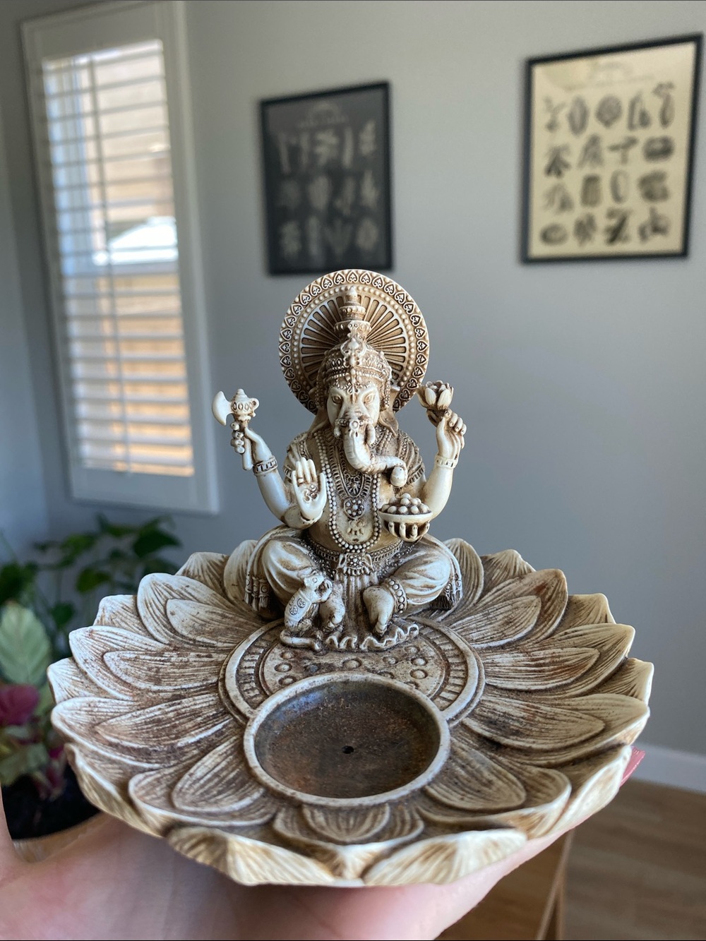 Ganesha Lotus Incense Holder - Beige Resin Statue